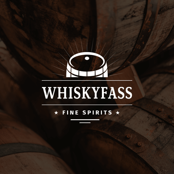 Whiskyfässer un das Logo von whiskyfass.de